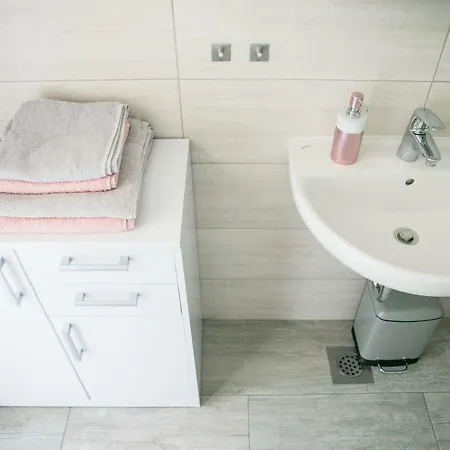 Sweet Roznik 류블랴나